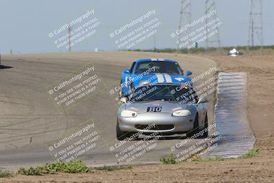 media/Apr-30-2022-CalClub SCCA (Sat) [[98b58ad398]]/Group 5/Race (Outside Grapevine)/